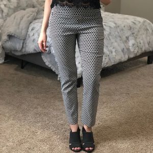 Margaret M Black/White Slimming Pant